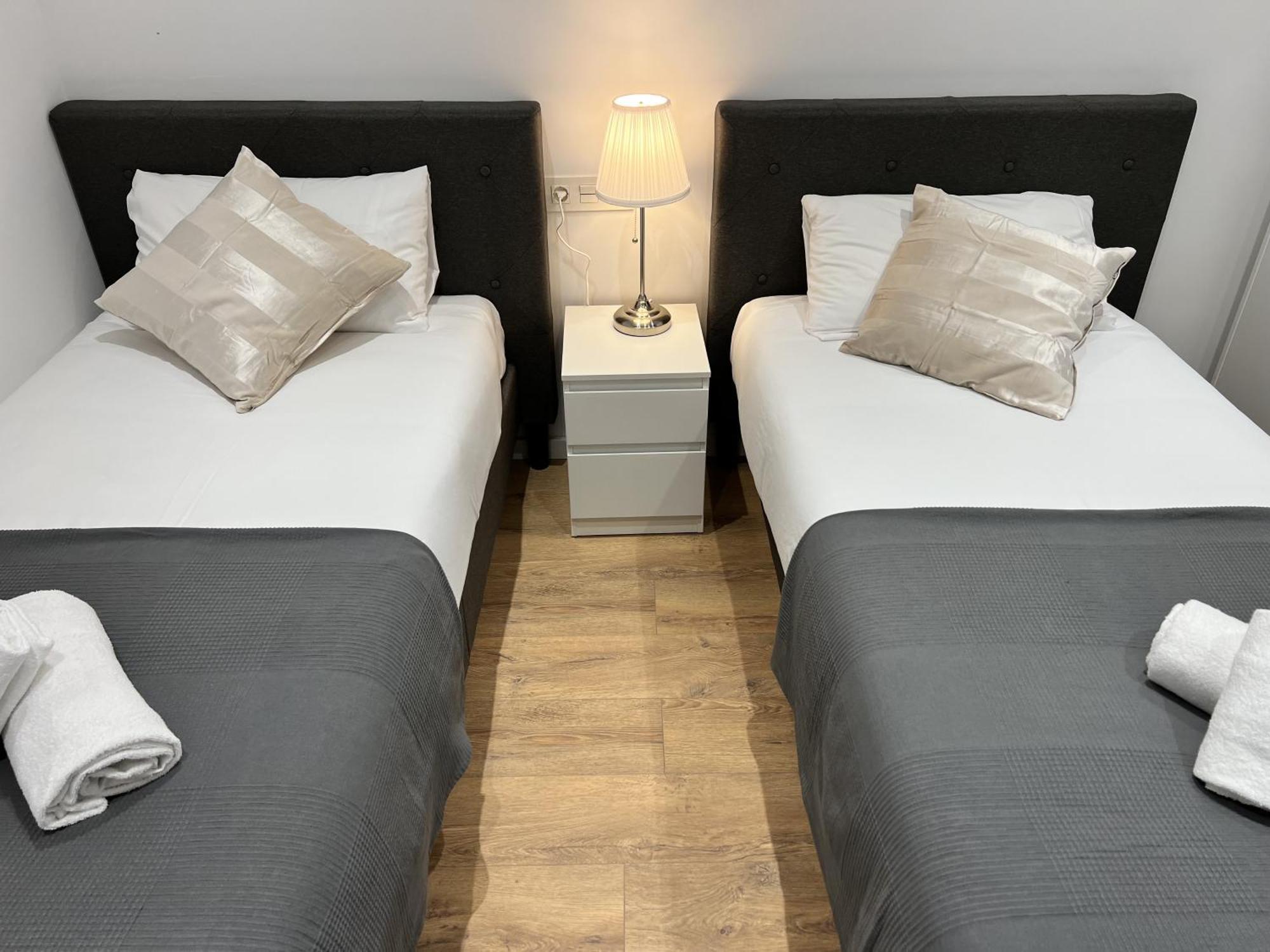 Apartamenticos Plaza Las Armas III سرقسطة المظهر الخارجي الصورة